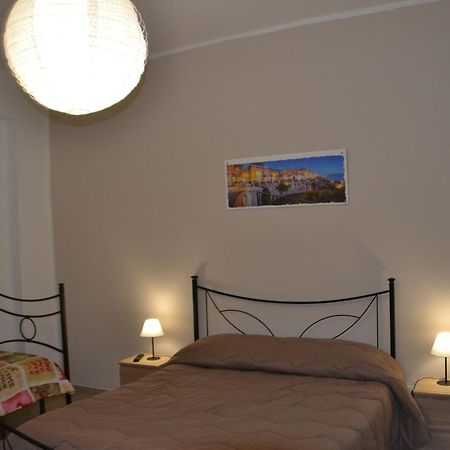 Appartamento Turistico Adige 锡拉库扎 外观 照片